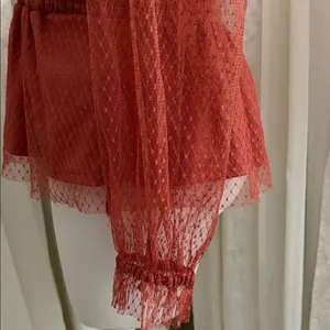 Chic Rust Red V thumbnail 5