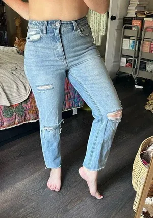Vervet Women’s 27 Blue Denim Beverly Slim Straight Super High Rise Jeans thumbnail 1