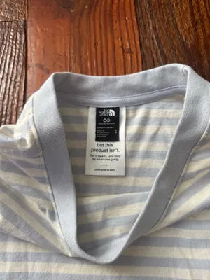 North face shirt thumbnail 3