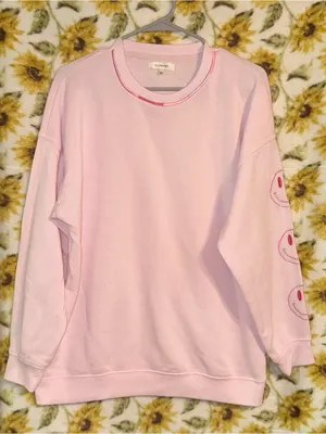 no comment size large pink smiley face sweatshirt thumbnail 1
