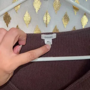 Long sleeve brown crop top size L￼ thumbnail 3