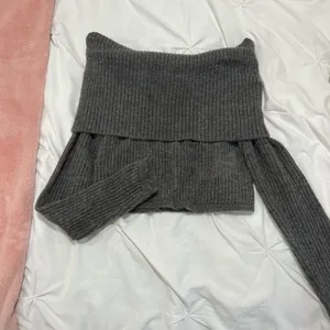Edikted grey cropped off the shoulder sweater thumbnail 1