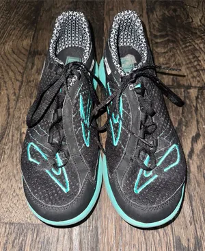 Brooks Women's Black Teal Athletic Shoes thumbnail 1