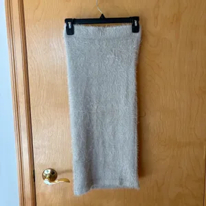 Akira Chicago Red Label Skirt Womens Small Grey Eyelash Knit Fuzzy Midi 18S1268 thumbnail 2