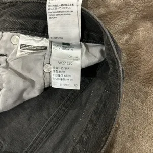 Levi’s 501 black raw hem jeans button fly 27/30 thumbnail 4