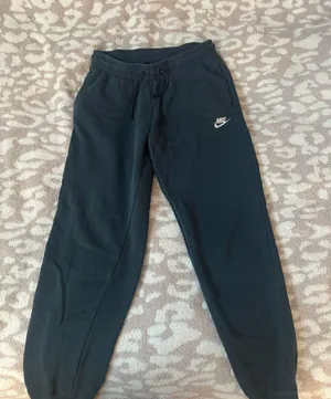 Nike Joggers thumbnail 1