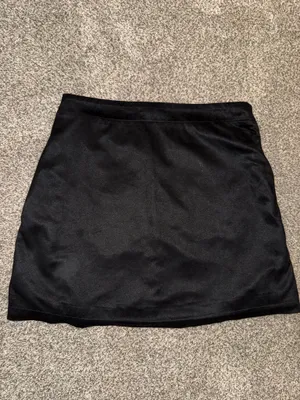 Mi Ami Francesca's Black Floral Embroidered Mini Skirt Size L thumbnail 4