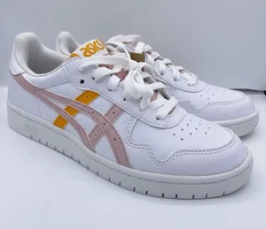 ASICS low-top lightweight comfortable sneakers with striped detail thumbnail 3
