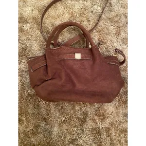 Chic Brown Faux Suede Crossbody Bag Gold Accents Minimalist Top Handle Satchel thumbnail 4