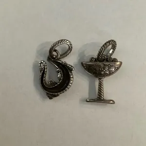 Brighton Later Gator Charm & Martini Charm‎ thumbnail 2