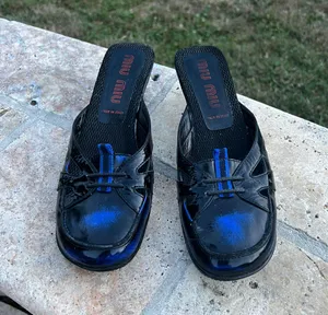 Vintage (rare) blue sporty kitten heels thumbnail 1