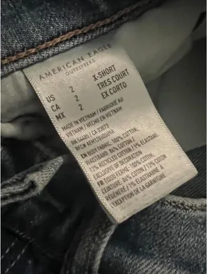 Baggy Distressed American Eagle Jeans thumbnail 3