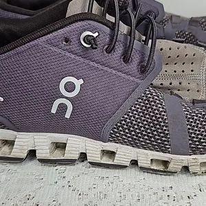 On Running On Cloud 5 gray Walking workout training shoes sz 10.5 thumbnail 3