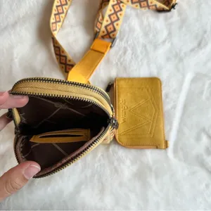 Wrangler Crossbody Bag with Card Wallet Aztec Sling Bag Yellow NEW thumbnail 8