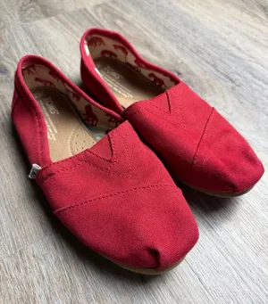 TOMS Classic Red Canvas Alpargata Slip On Shoes Size 7 thumbnail 1