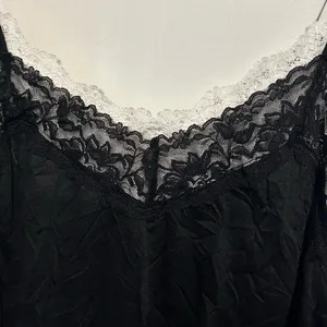Rue 21 NWOT Black/White/Lace Adjustable Camisole (XL) thumbnail 2