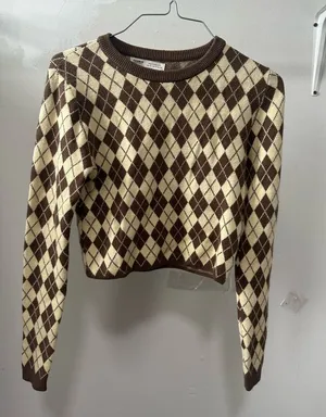 Pull&Bear Brown and Cream Argyle Crewneck Sweater thumbnail 1