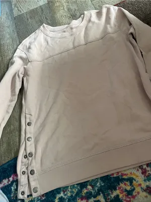 Abercrombie medium sweater thumbnail 5