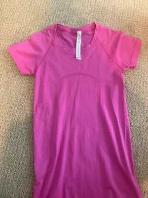 Lululemon Swiftly Tech Short Sleeve thumbnail 1
