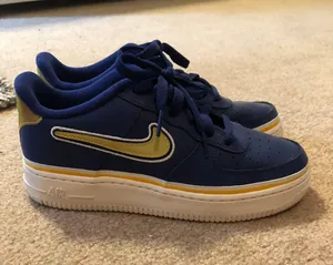 Nike Air Forces thumbnail 1