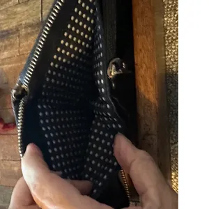 Kate Spade vintage Black Pebbled Leather Zip Arnd Tassel Wallet Polka Dot Lining thumbnail 7