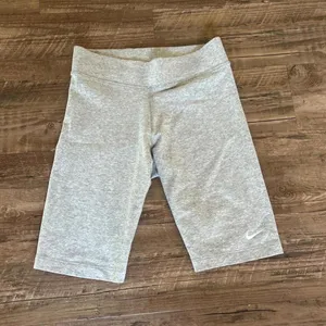 Nike Women's Activewear Workout Biker Athletic Shorts Size Small thumbnail 7