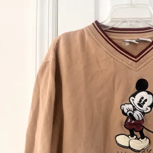 Disney Vintage 90s Beige Maroon High V Neck Sweatshirt Embroidered Mickey XL thumbnail 2