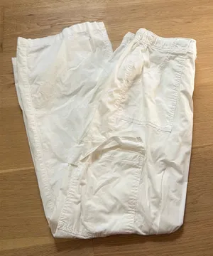 Hollister Cargo Pants thumbnail 1