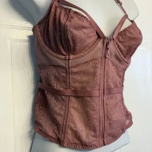 Victoria's Secret Very‎ Sexy Pink Lace Bustier Corset Bra 32C Waist Band thumbnail 3
