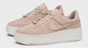 Pink Nike Air Force 1 Sneakers thumbnail 1