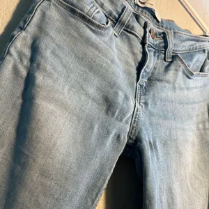 Levi's Y2K Vintage Blue Skinny Jeans with Slim Fit Straight leg SZ 26/30 Denim thumbnail 5