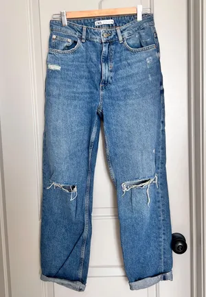 Boyfriend Jeans. Size 2 US thumbnail 1