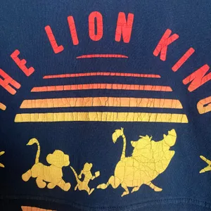 Disney The Lion King Hakuna Matata Dark Blue Cropped Spirit Jersey Size Medium thumbnail 3