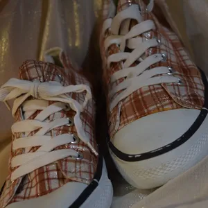Classic Basketball Sneakers Shimmering Plaid Bronze, Size 9 thumbnail 1