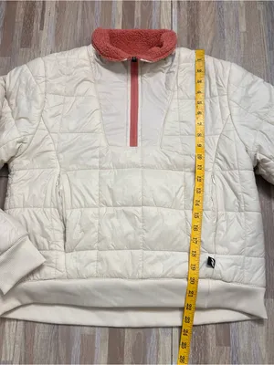 Pure Hockey Cream Quilted Pullover Jacket with Coral Sherpa Interior Women’s Med thumbnail 4