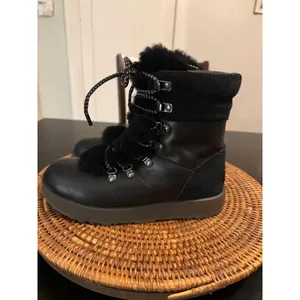 UGG Viki Boot Black Waterproof Leather‎ Vibram Arctic Grip Women thumbnail 5