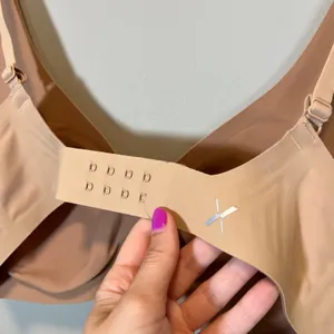 Knix WingWoman Contour‎ Bra Nude Beige Wireless Seamless Large. thumbnail 4
