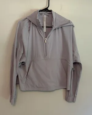All Day Breeze Lululemon Pullover Hoodie‎ Gray Windbreaker Sz 4 Athletic 1/2 Zip thumbnail 1