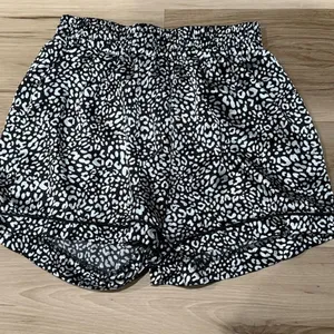 Tart Intimates Satin Black White Cheetah Sleep Shorts Women’s Small thumbnail 1