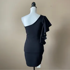 LULU'S | Live my Life Black One-Shoulder Bodycon Dress Sz M thumbnail 8