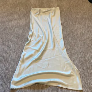 Zara Maxi skirt thumbnail 2