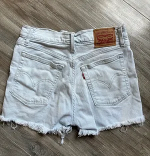 Levi’s Shorts thumbnail 2
