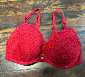 Victoria’s Secret 34D red lace date night push-up bra thumbnail 1