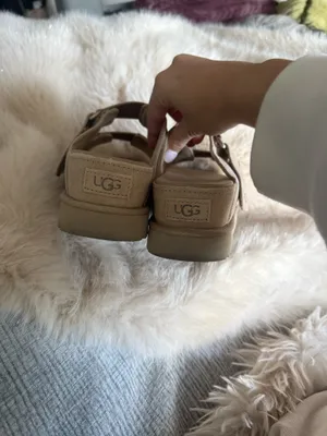 UGG Sandals thumbnail 3