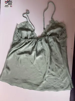Pastel green lace camisole size medium never worn thumbnail 2