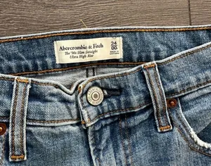Abercrombie & Fitch The 90s SLim Straight Ultra High Rise thumbnail 2