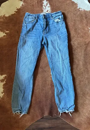 Abercrombie and Fitch the skinny high rise jeans size 28/6s curve love thumbnail 1