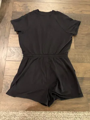 Athleta Short Sleeve Balance Romper Sz M thumbnail 10