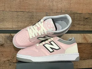 Pink and white New Balance thumbnail 4