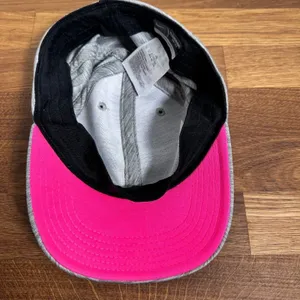 NIKE Featherlight Ponytail Opening Cap Hat Girls 4/6X Gray Pink Bill Logo thumbnail 4